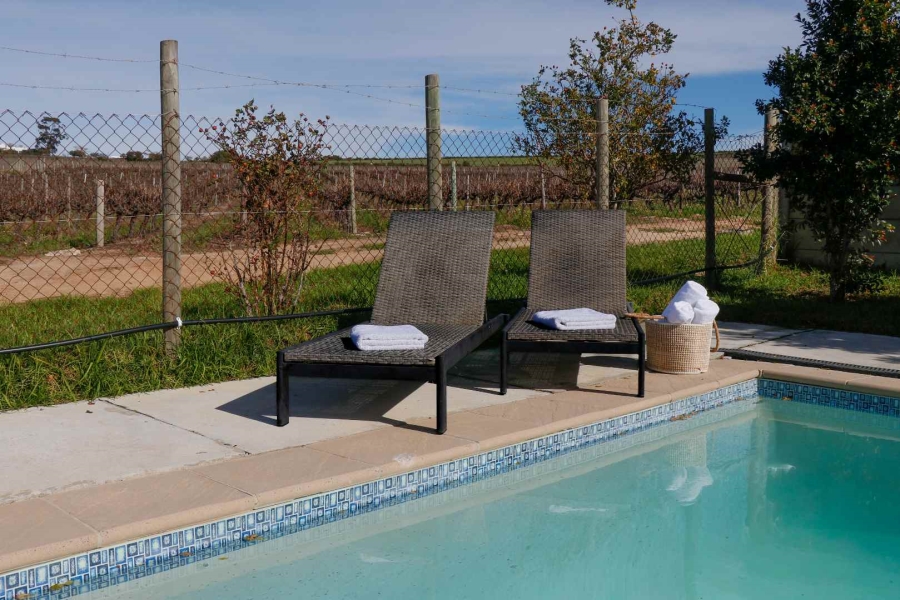 To Let 1 Bedroom Property for Rent in Vlottenburg Western Cape